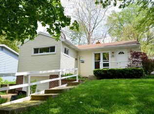 835 3rd Ave, Geneva, IL 60134