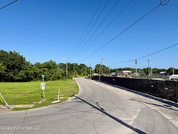 2nd image of Canty St