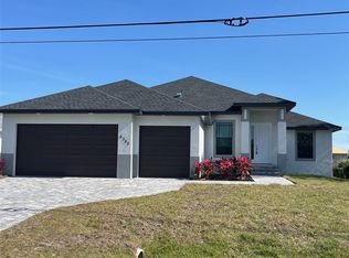 8362 Santa Cruz Dr, Port Charlotte, FL 33981