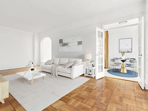 3rd image of 25 Central Park W APT 5C