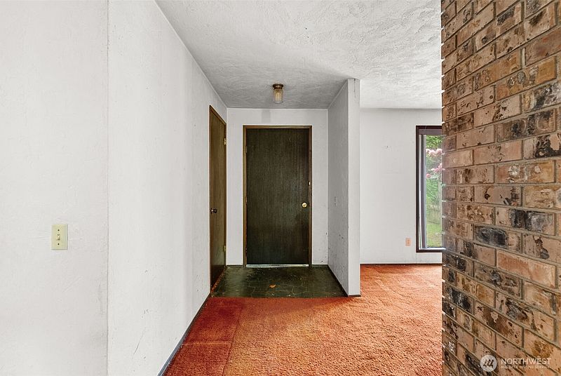 3rd image of 626 Ostman Road