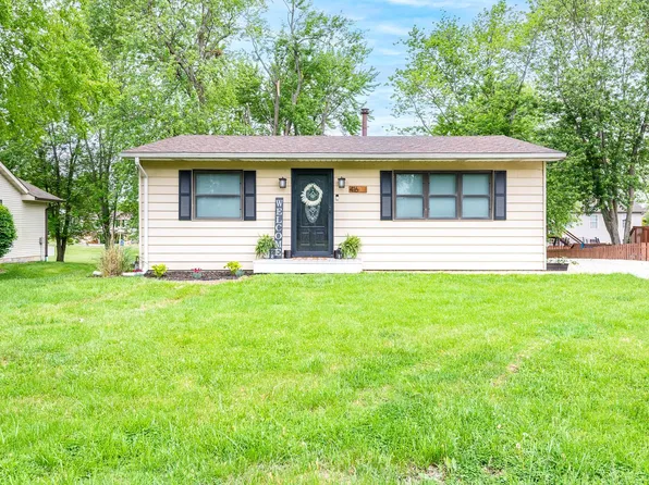 416 High Point Dr, Edwardsville, IL 62025