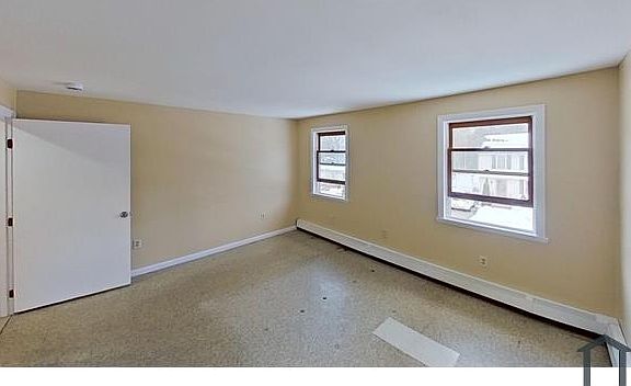 4th image of 52 Rockefeller St Floor 2