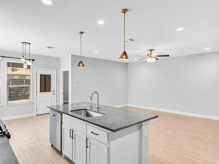 11057 Temple Gardens Trl — Photo 17