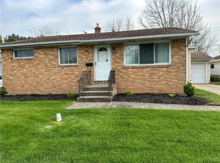 35 Rosedale Dr, Cheektowaga, NY 14225