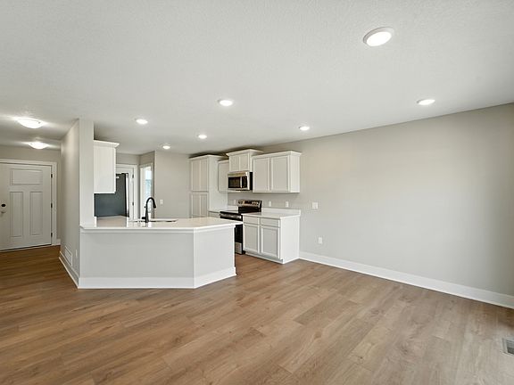 5th image of 4204 NE 5th St