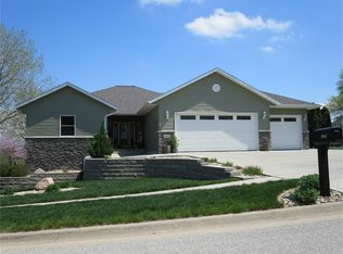 1963 Winston Pl, Waterloo, IA 50701