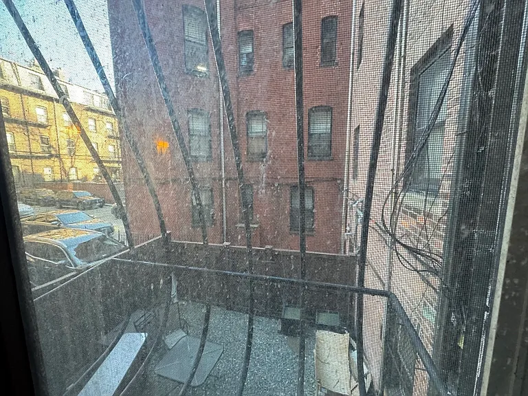 319 Dartmouth St #1 — Photo 10