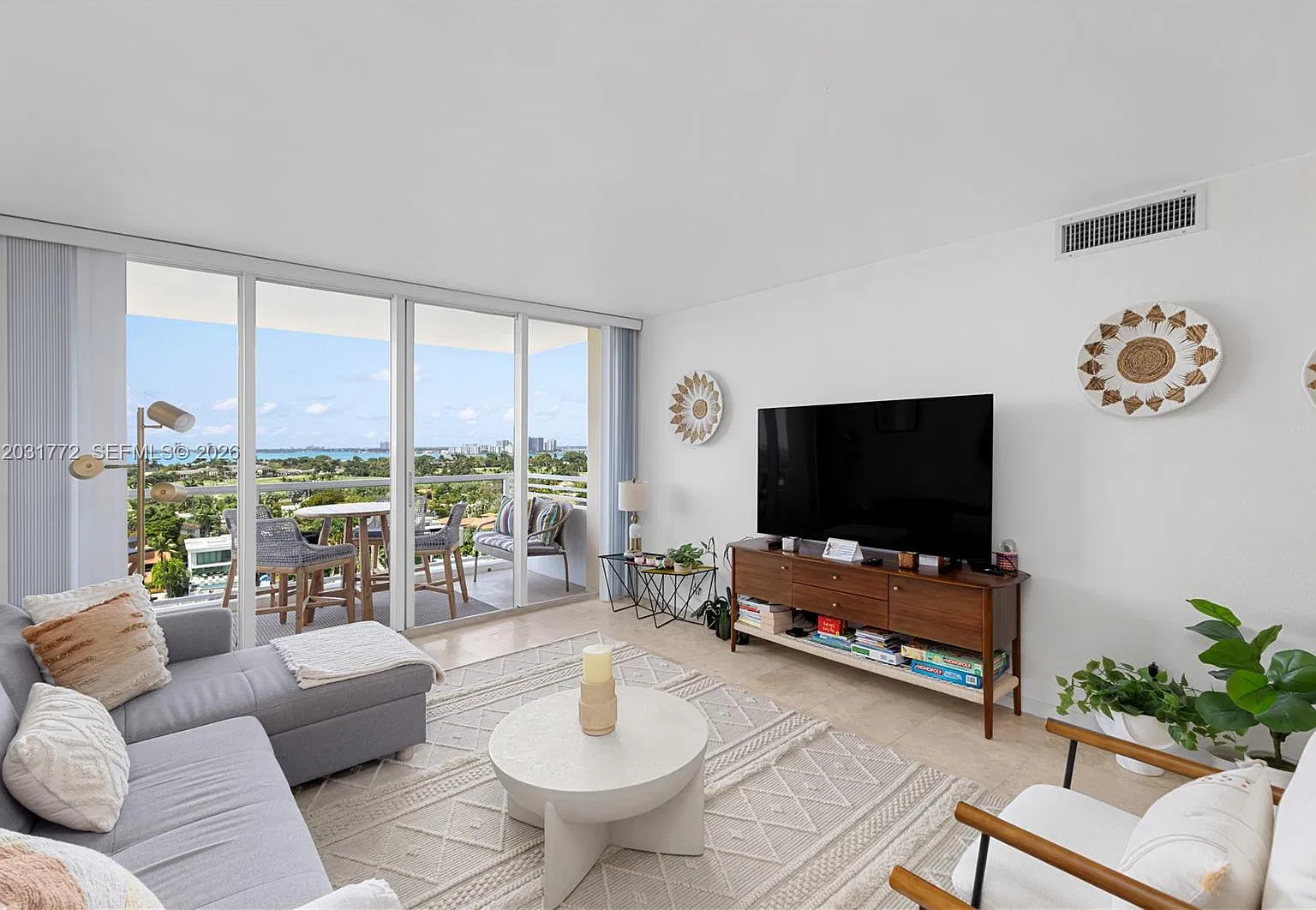 5600 Condo — Photo 4