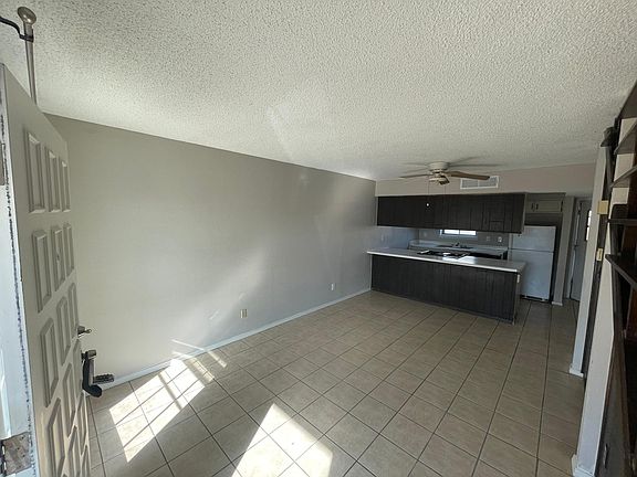 2nd image of 2908 Eads Pl APT C