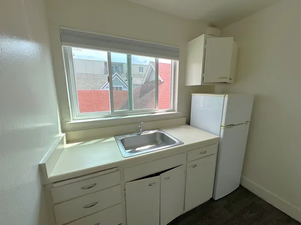 2420 Dwight Way #8, Berkeley, CA 94704