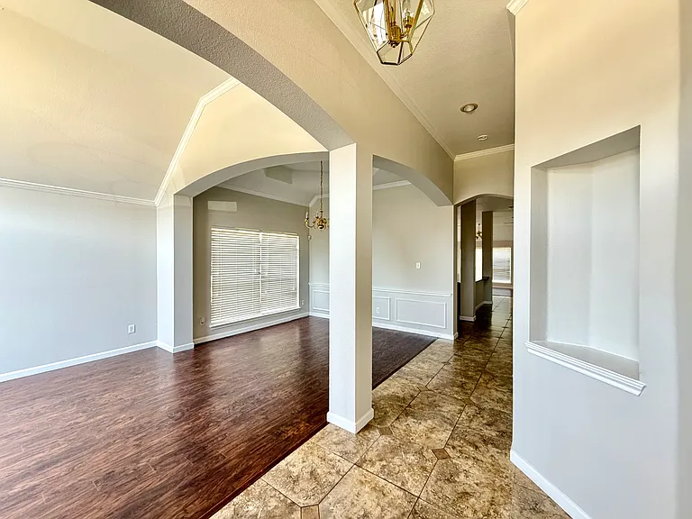 4308 Linda Kay Ln — Photo 3