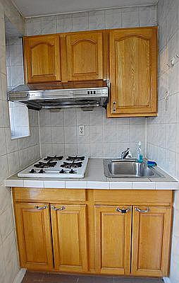 2nd image of 21 Allen St #4R