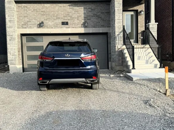 7 Gateway Dr, Barrie, ON L9J 0V1