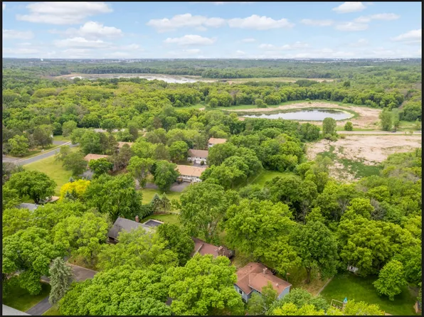 10587 Wellington Ln N, Maple Grove, MN 55369