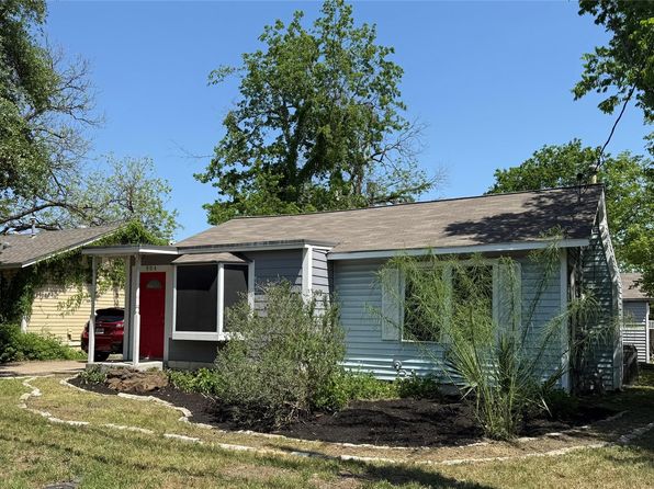 904 E 53rd 1/2 St, Austin, TX 78751