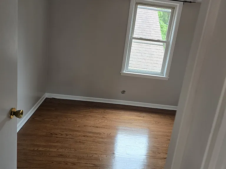 2143 N Nagle Ave #2 — Photo 7