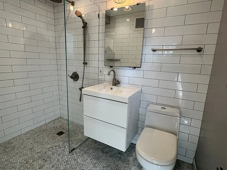 1380 Hearst Ave — Photo 12