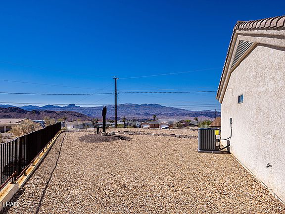 4th image of 3280 Medicine Bow Dr