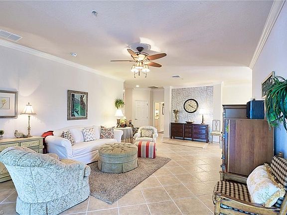 4th image of 10506 Smokehouse Bay Dr APT 201