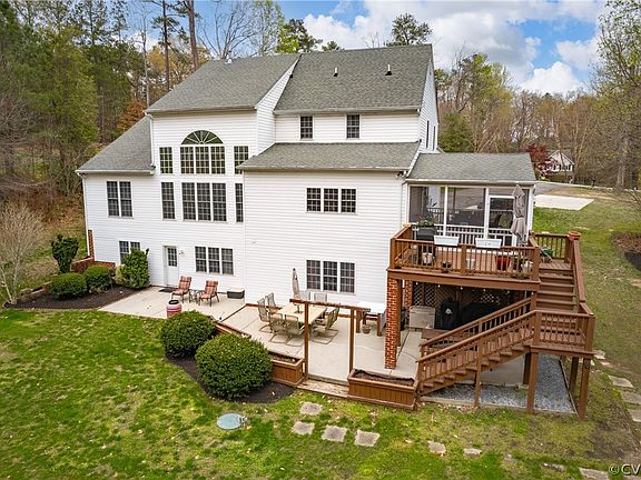 2nd image of 9113 Oak River Dr W