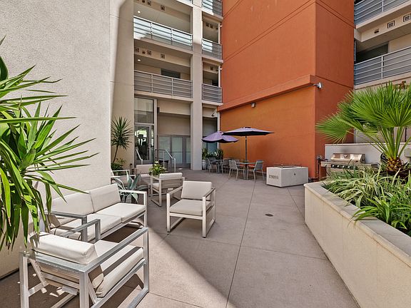 5th image of 550 15th St Unit 401