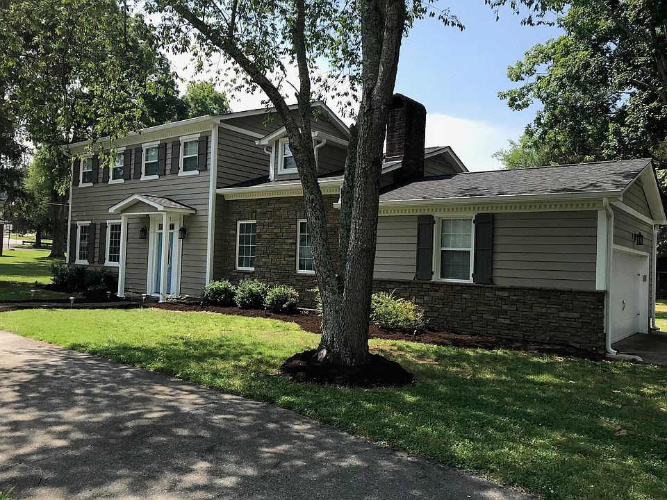 2nd image of 1905 W Lake Dr NW