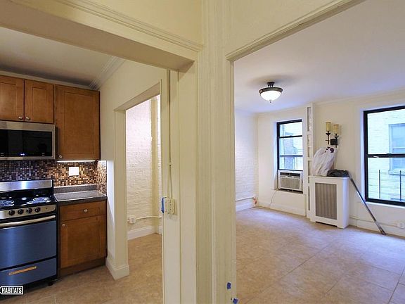 5th image of 472 Columbus Ave APT 2A