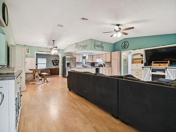5th image of 6740 W Country Club Dr