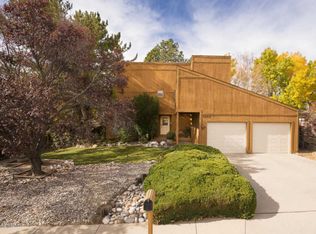 3203 Mountain View Dr, Farmington, NM 87401