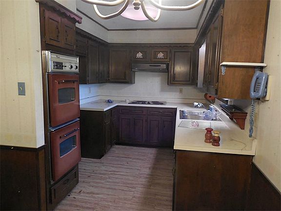 2nd image of 529 N Heather Ln