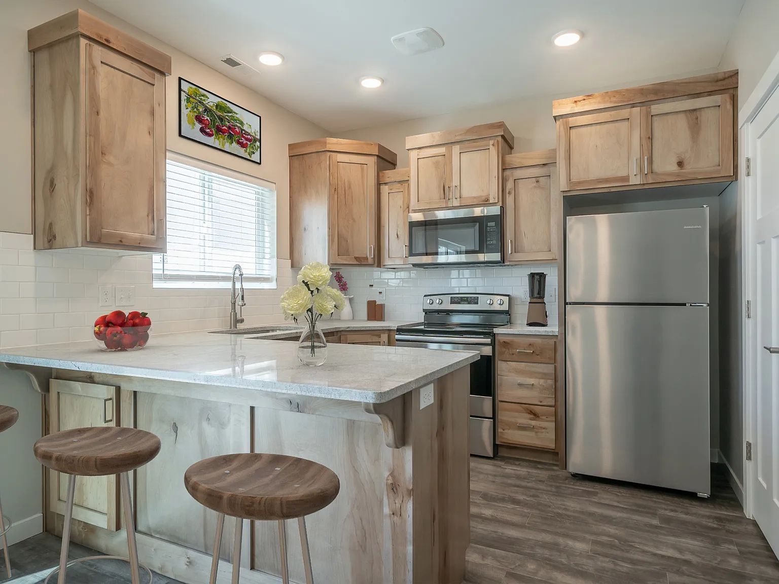 3 bed, 2.5 bath, 1437 sqft, $1,745 — Photo 3