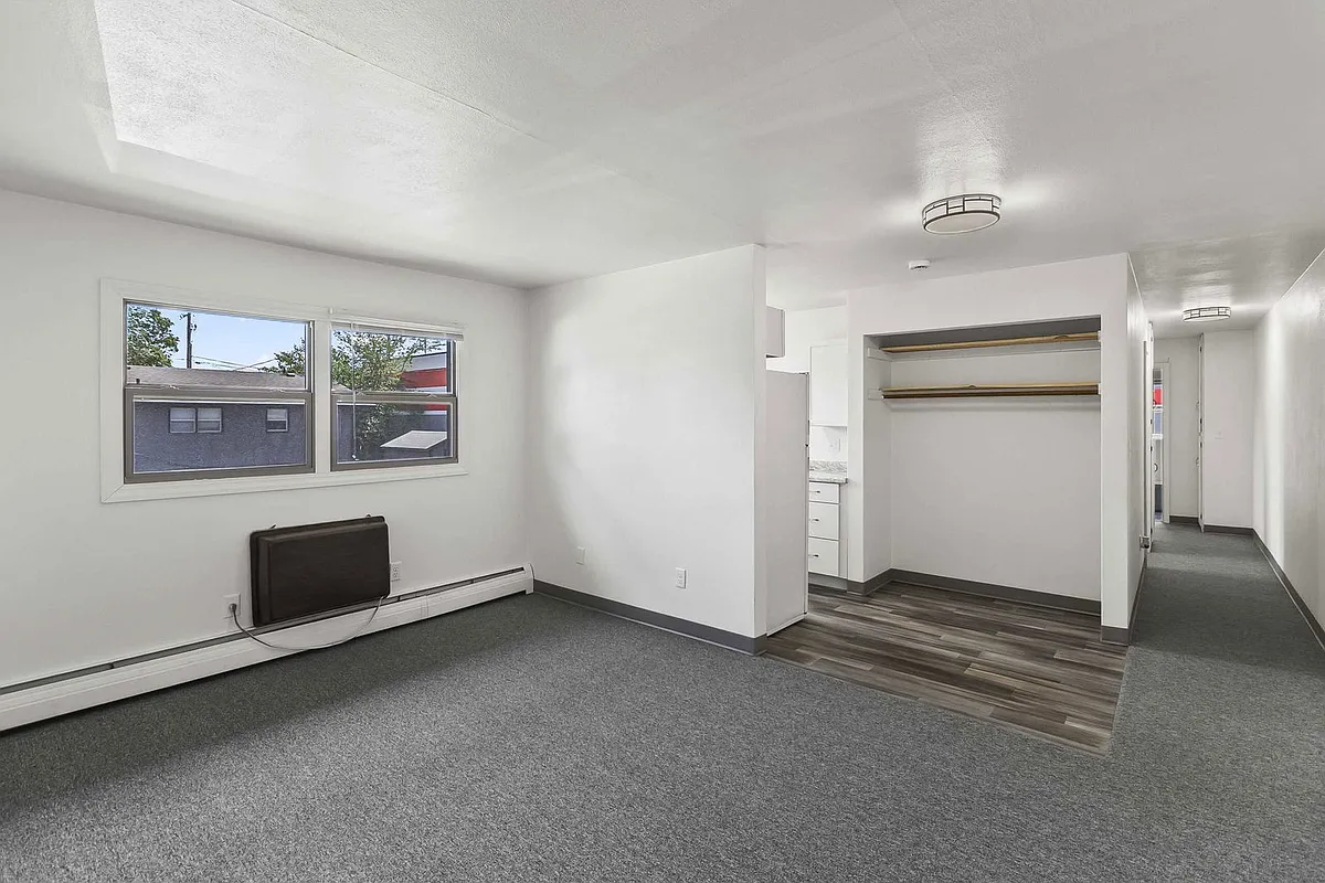 Building Photo - 3309 S Jefferson Ave