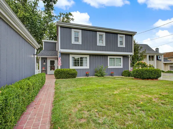 2124 Ash Terrace Wette Beach Dr, Hillsdale, MI 49242