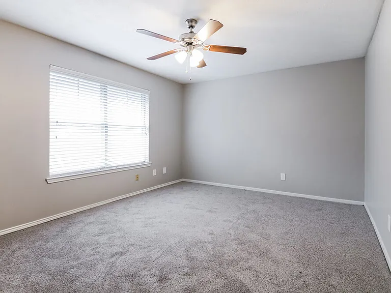 1113 Heiden Ct — Photo 11