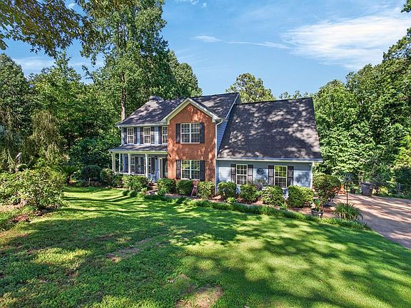 2nd image of 117 Brookwood Dr