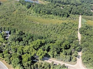 Par C Bauer Rd, Brighton, MI 48116