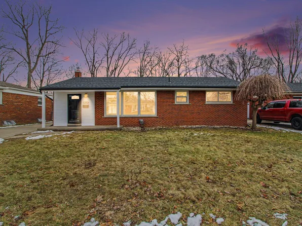 36891 Thinbark St, Wayne, MI 48184