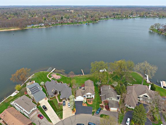 3rd image of 840 Wolverine Dr