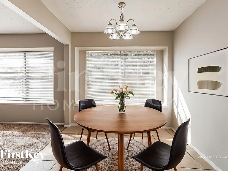 4426 Adonis Dr — Photo 7