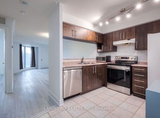 190 Manitoba St #511-W06, Toronto, ON M8Y 3Y8