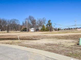 3539 Sand Dr, Newburgh, IN 47630