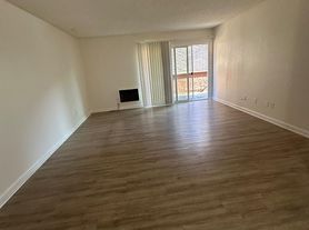 1034 S Winchester Blvd