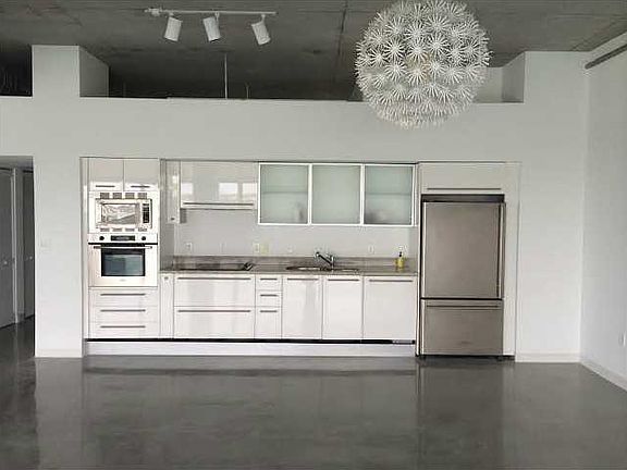 4th image of 7934 West Dr APT 505