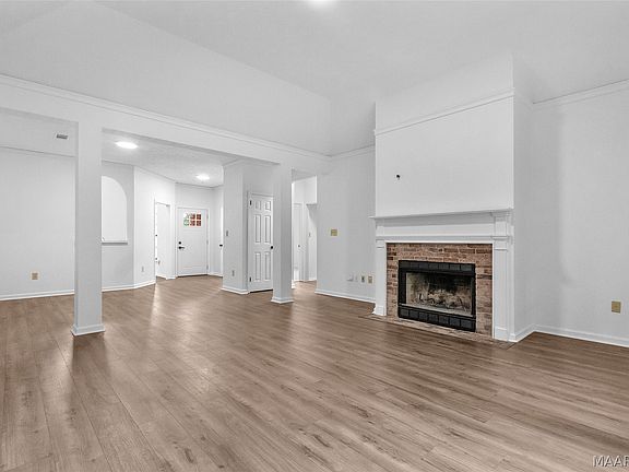 5th image of 6021 Woodrun Ct