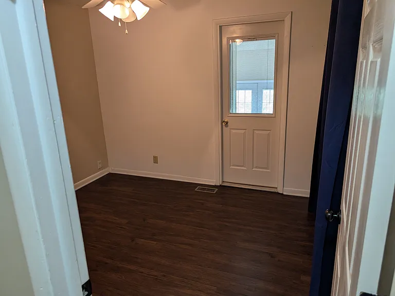 408 Hopkins Rd — Photo 7