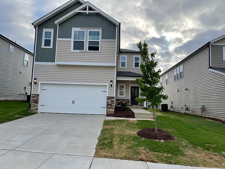 304 Wilbur Lake Dr — Photo 1