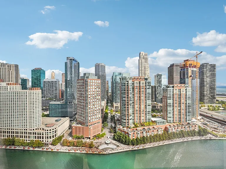 363 E Wacker Dr #2204 — Photo 15