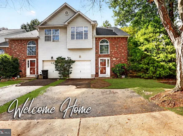 817 Lily Ln, Ewing, NJ 08638
