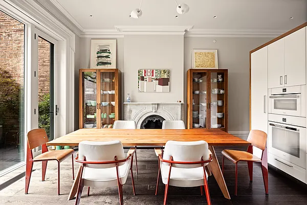 Sold by Corcoran | media 8